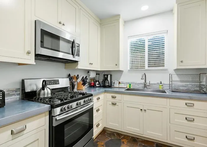 Santa Barbara Beach Cottage